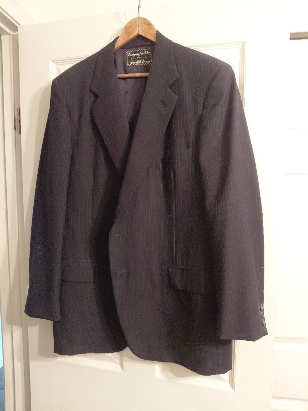 Men's Saks fifth Avenue blazer and pant set navy pinstripe